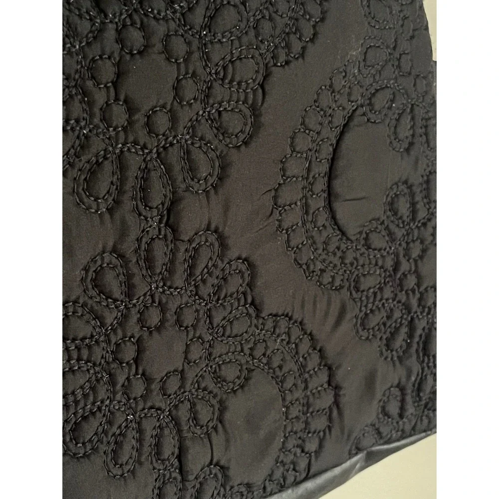 Petunia Pickle Bottom Sashay Satchel Diaper Bag Women Large Black Good Quilted